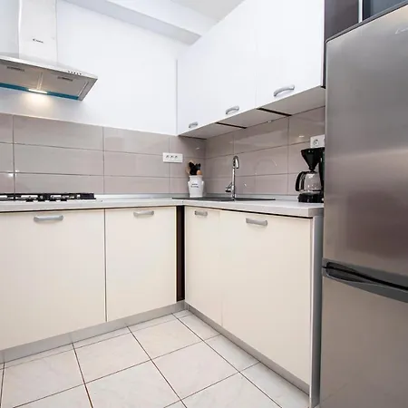 Suzana Lägenhet Pula